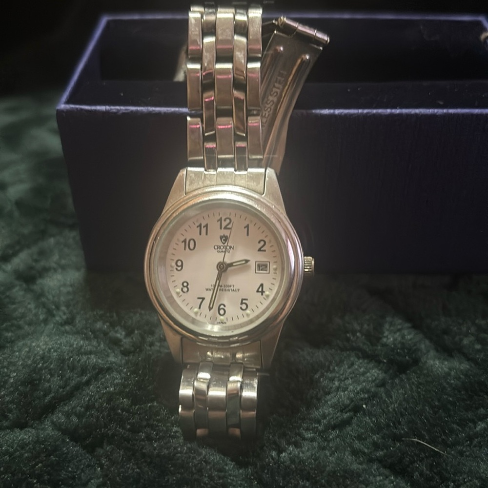 Croton Watch Women 25mm Silver Tone Stainless Steel water resistant